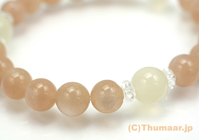 ムーンストーンのブレスレット