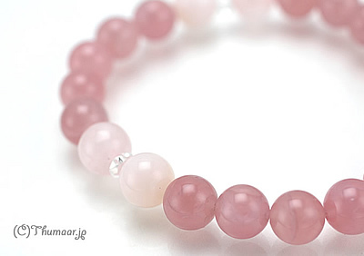 ローズクォーツとピンクオパールのブレスレット