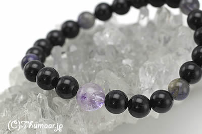 まるで自分の分身のように思えるブレスレット