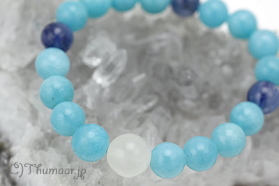 このブレスレットのチカラにびっくりしています！