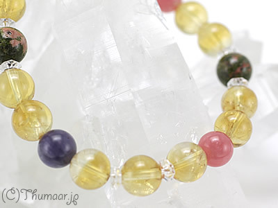 黄金色に輝くシトリンにビックリしました！