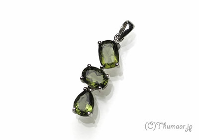 これがモルダバイトのもつ力なんだと改めて思いました