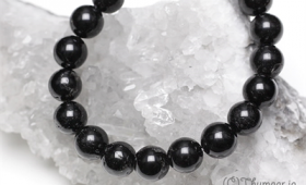 気のせいか石がキラキラ？