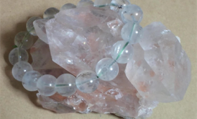 見た時から、何故かとても気になり、つい、注文してしまいました